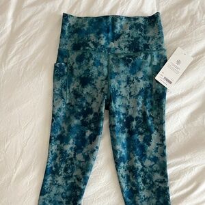 Athlete Salutation Stash Pocket II Size Small